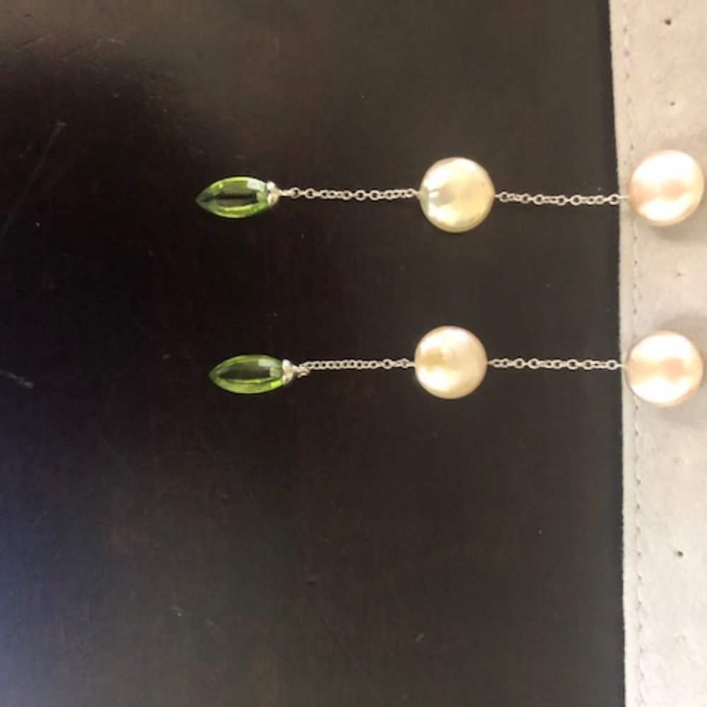 earrings - Picture 2 of 3